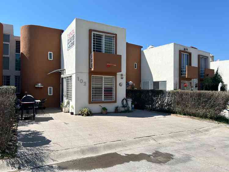 casa en venta av arroyo seco coto cedro san pedro tlaquepaque jalisco pTCSSam